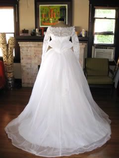 nosweddingdress016.jpg