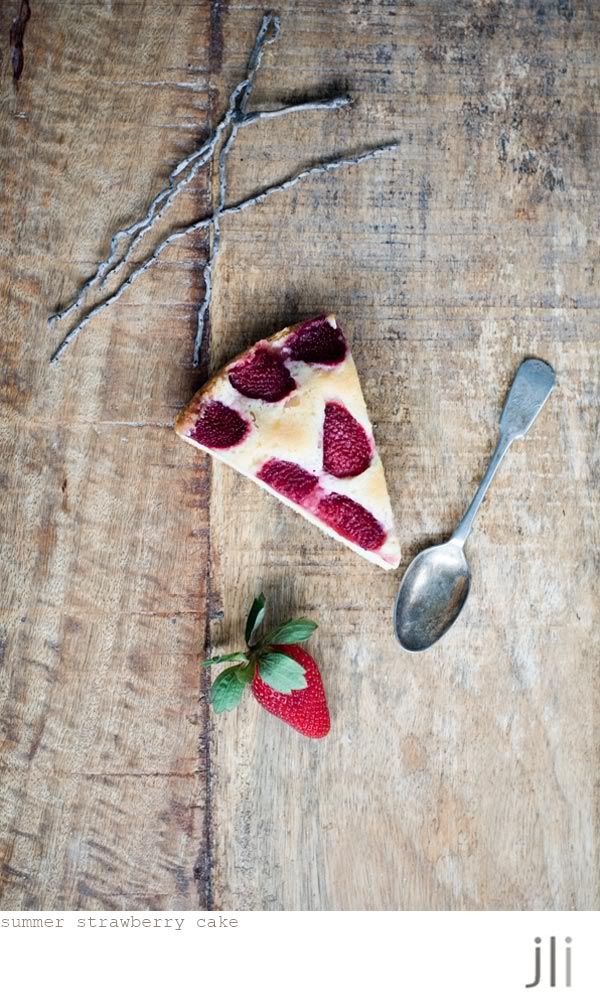 summer strawberry cake