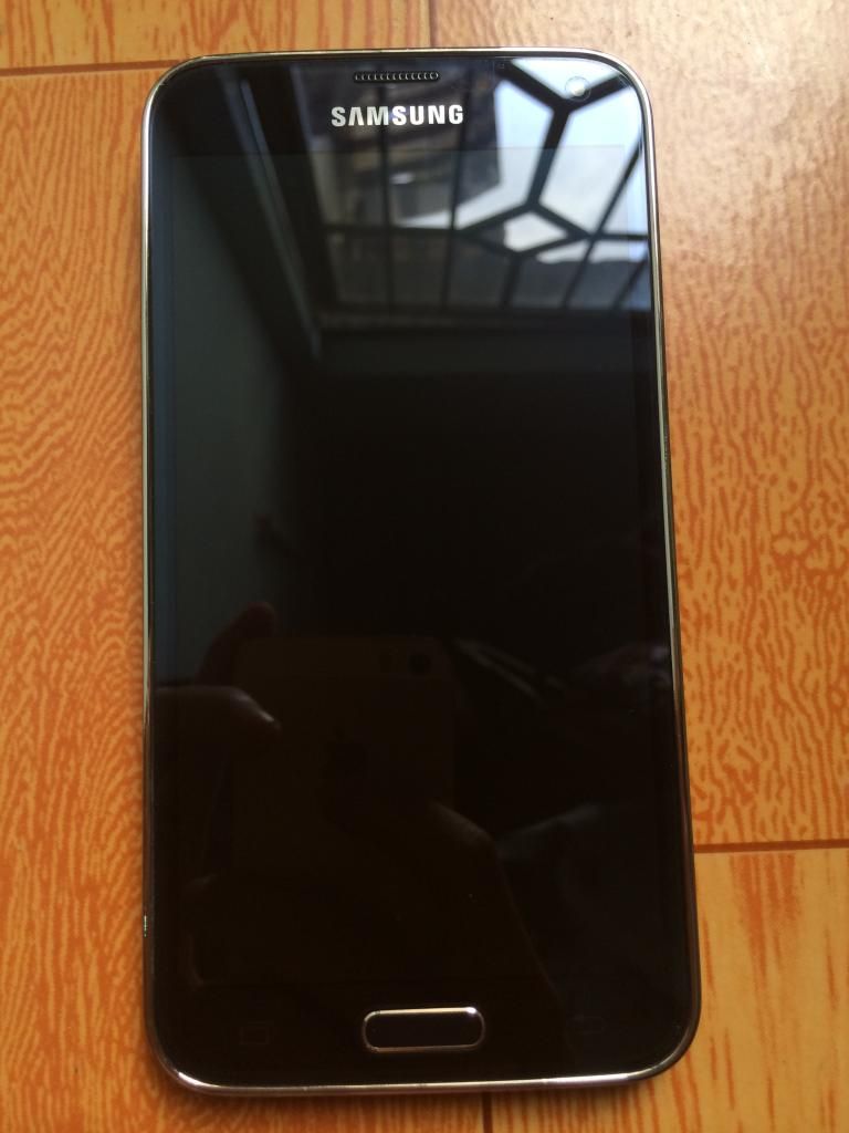 Cần đổi Galaxy S5 G906S lấy xe máy.